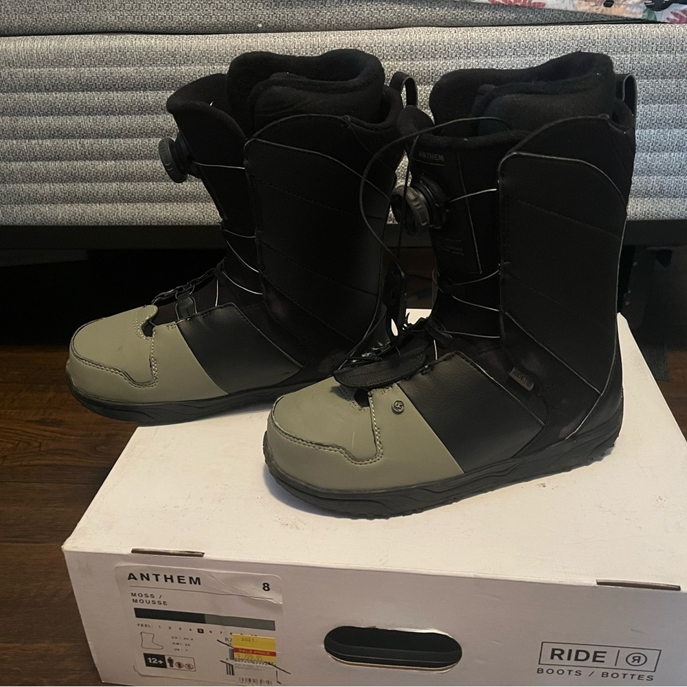 Snowboarding Boots!!